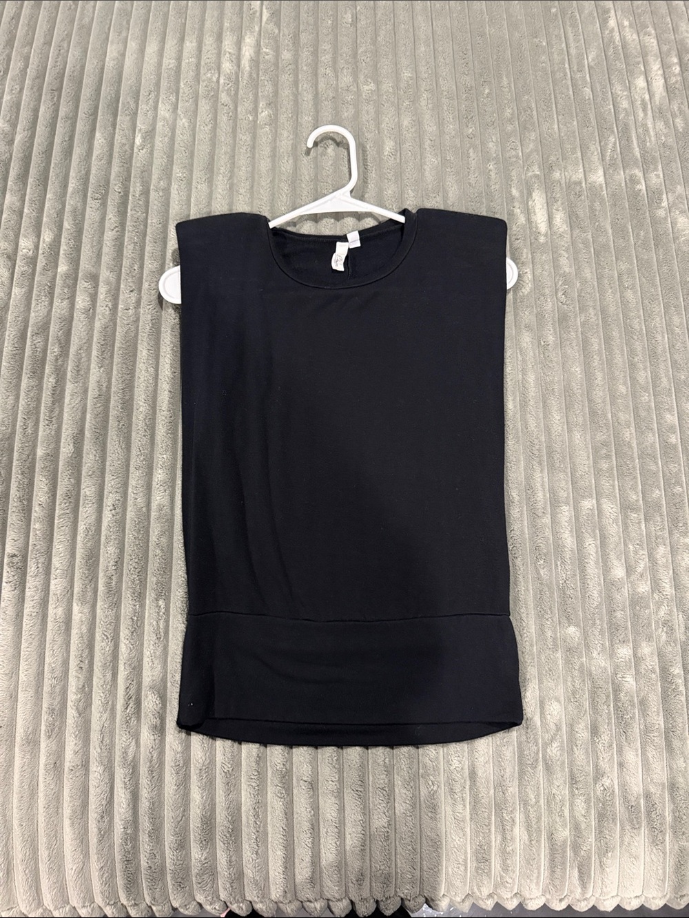 Elan Black Sleeveless Padded-Shoulder Tank Top